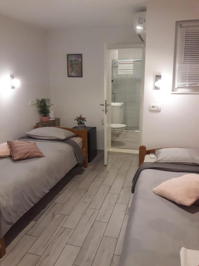 Apartments Marin Trogir Bagian luar foto