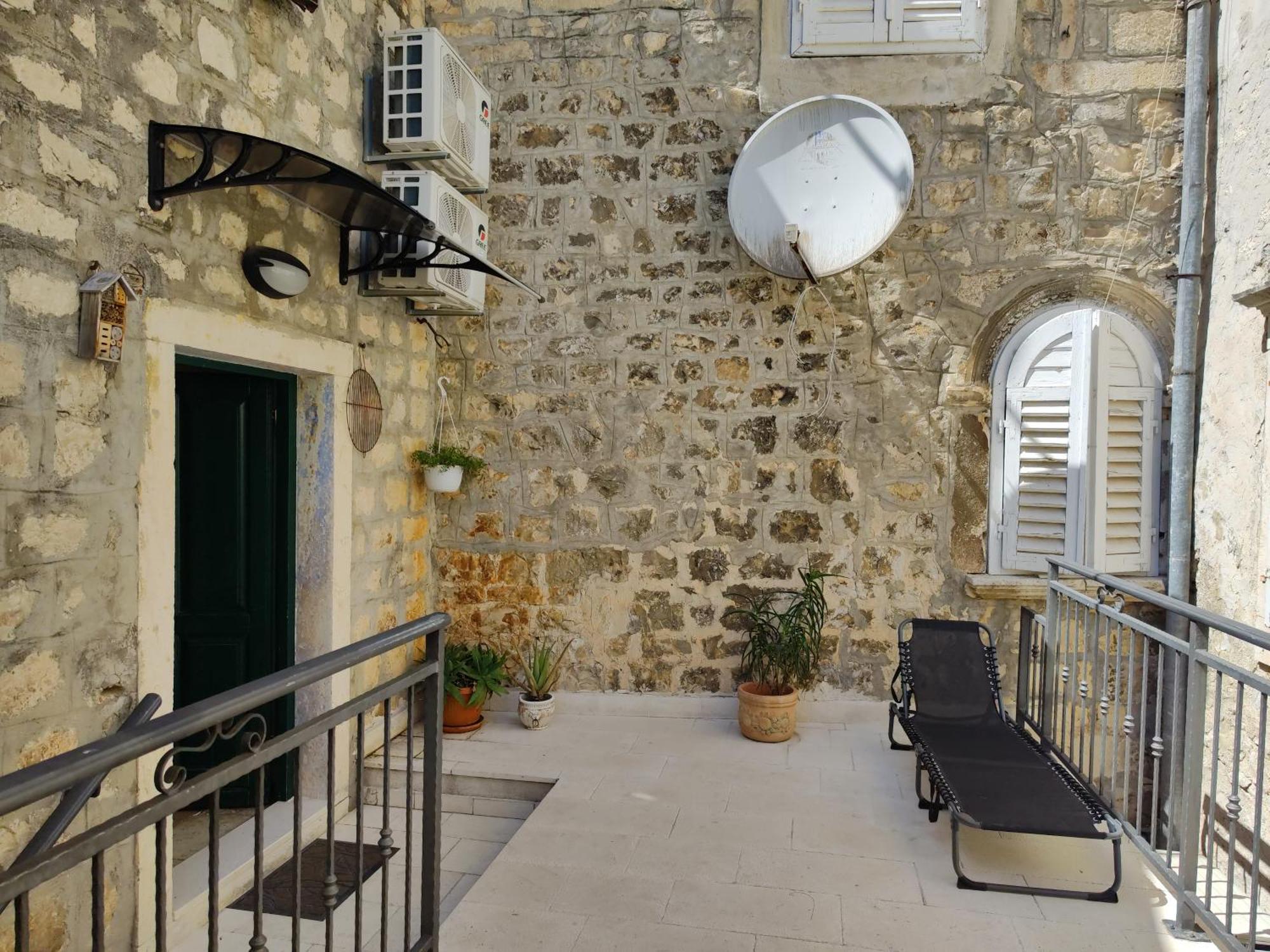 Apartments Marin Trogir Bagian luar foto