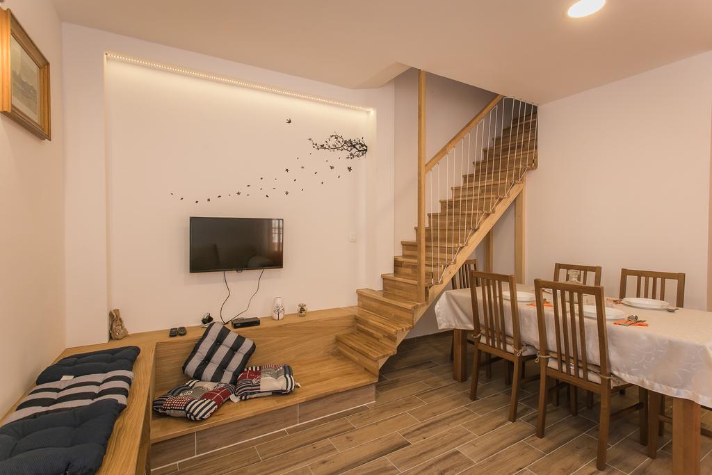 Apartments Marin Trogir Bagian luar foto