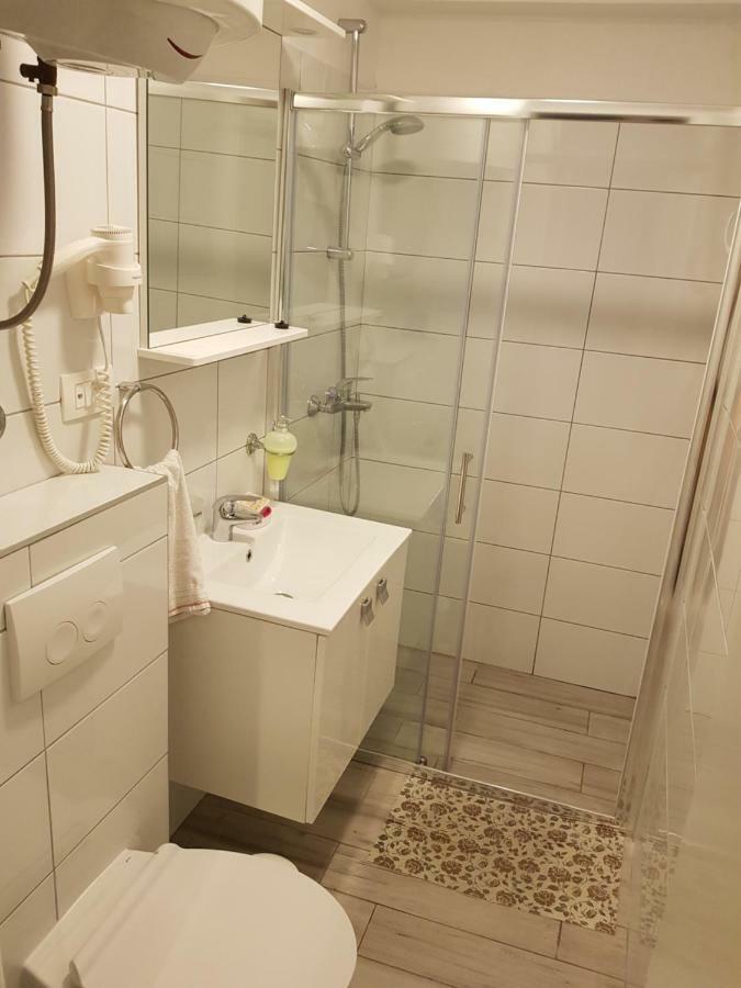 Apartments Marin Trogir Bagian luar foto